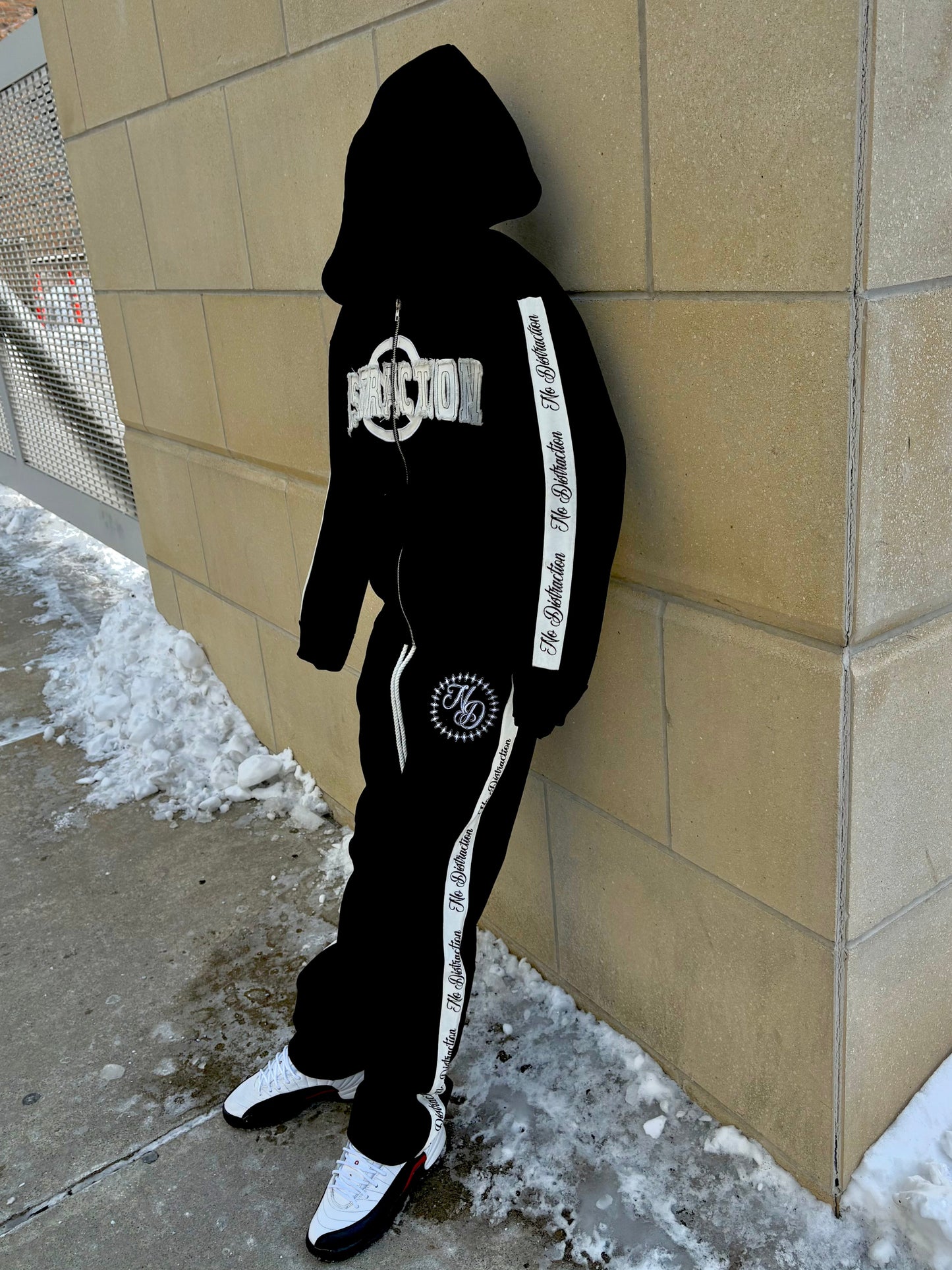 NoDistractions sweats suit